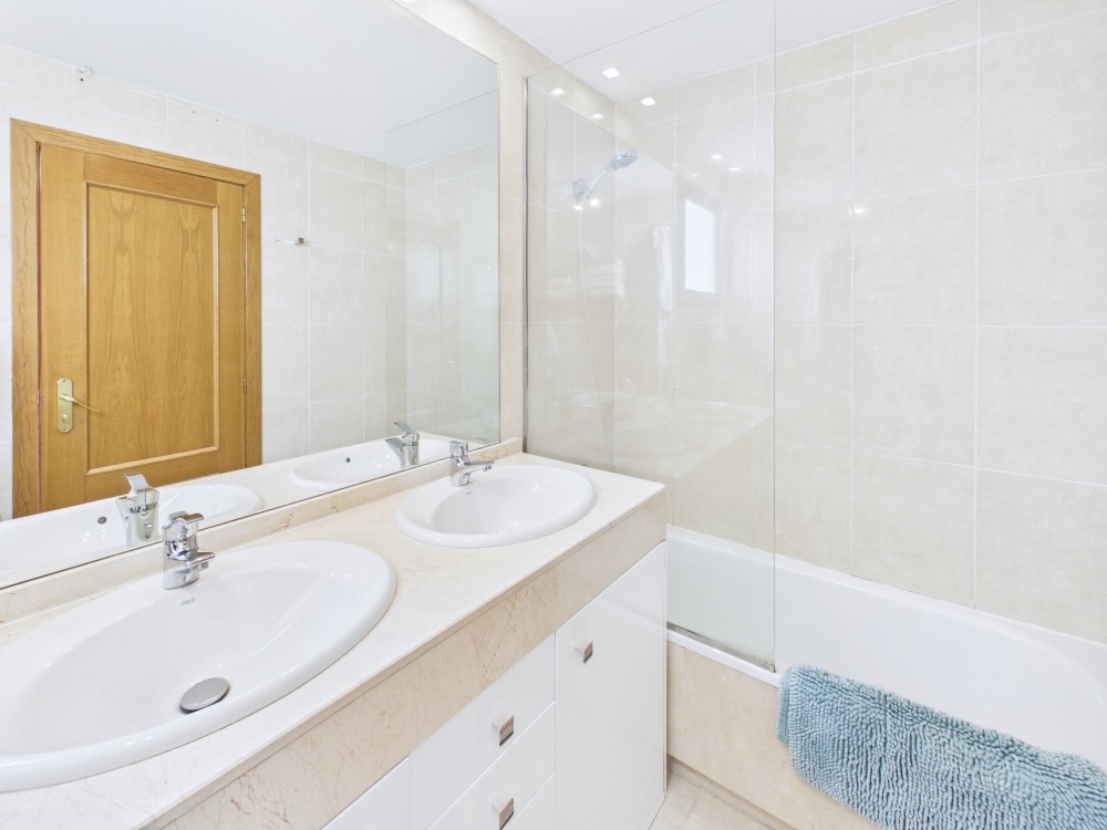 Property 2533 - Image 40